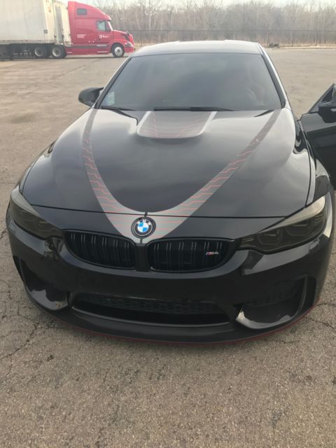 2015 BMW M4 (Black/Red)