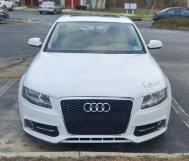 2010 Audi A4 (White/Tan)