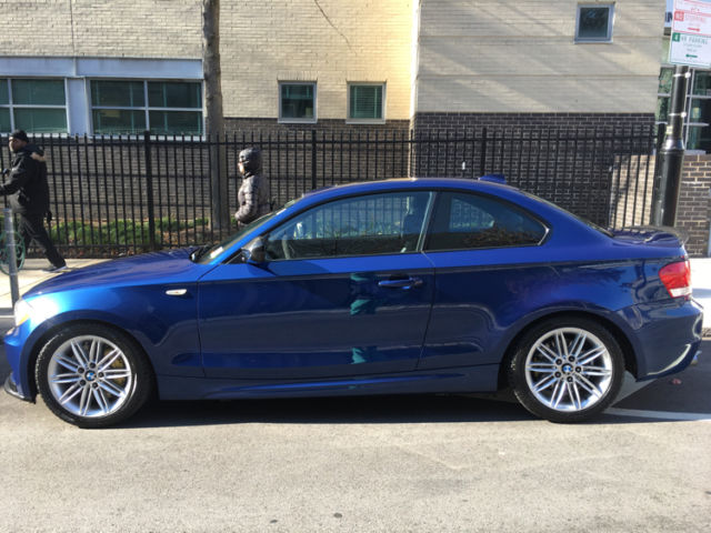 2010 BMW 1-Series (Blue/Black)