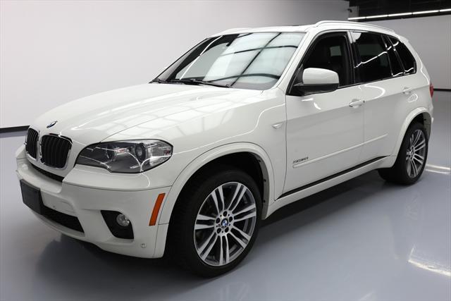 2013 BMW X5 (White/Black)