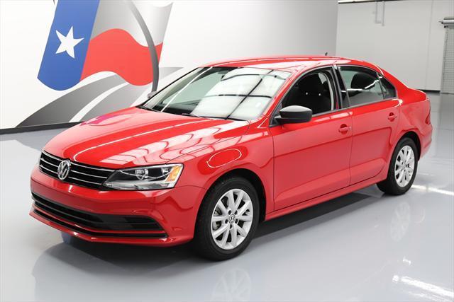 2015 Volkswagen Jetta (Red/Black)