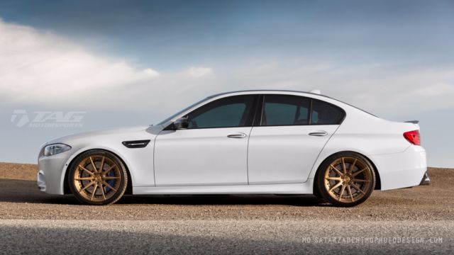 2013 BMW M5 (White/Red)