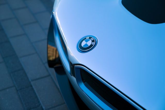 2014 BMW i8 (Silver/TERA EXCLUSIVE DALBERGIA BROWN)