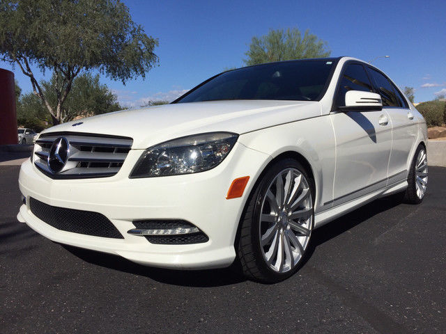 2011 Mercedes-Benz C-Class (White/Black)