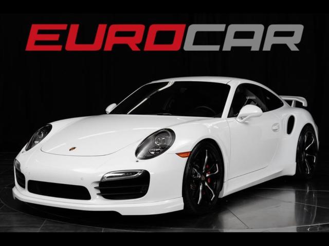 2015 Porsche 911 (White/Black)