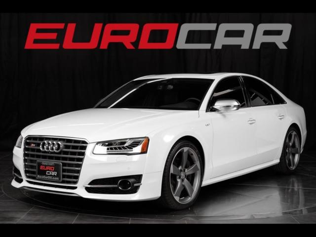 2016 Audi S8 (White/Black)