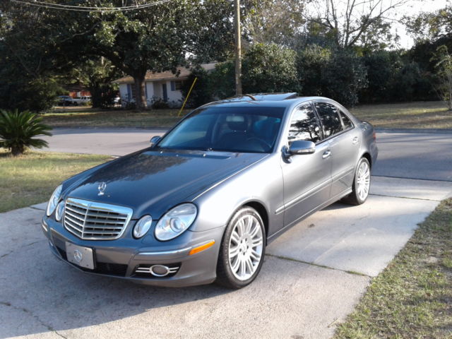 2007 Mercedes-Benz E-Class (Gray/Black)