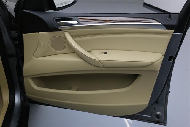 2013 BMW X5 (Gray/Tan)