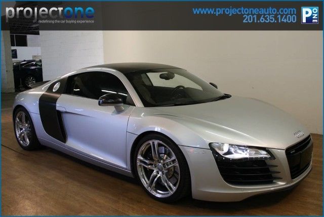 2010 Audi R8 4.2L (Gray/Gray)