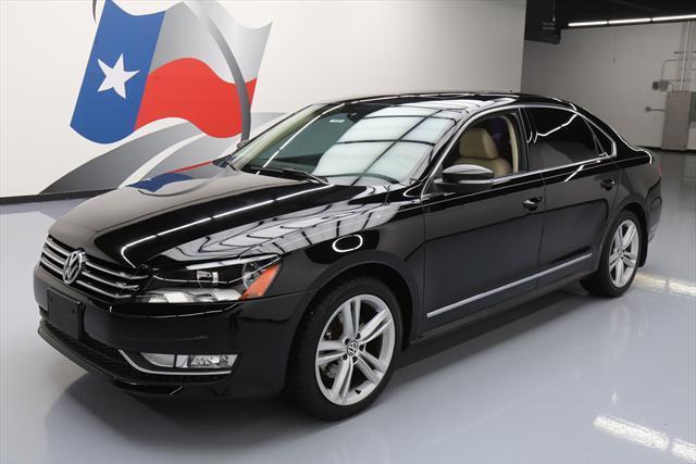 2015 Volkswagen Passat (Black/Tan)