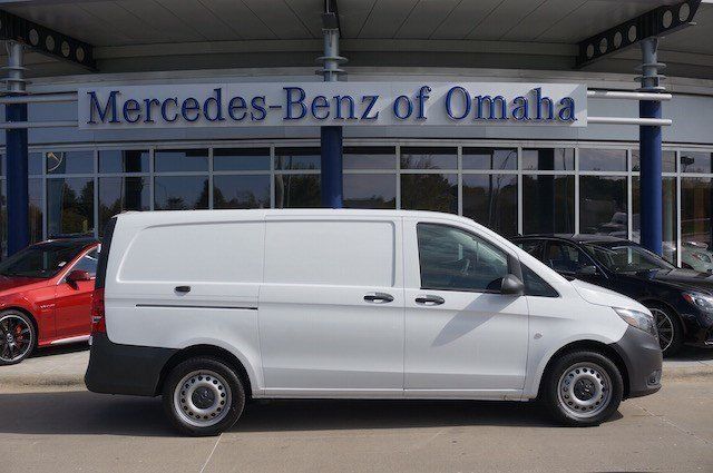 2016 Mercedes-Benz Metris Cargo Van (White/Black)