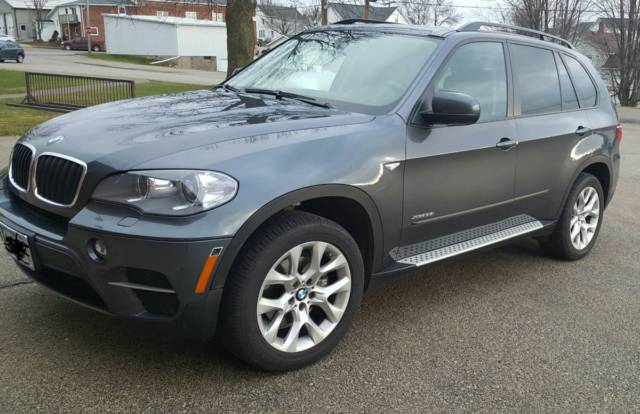 2012 BMW X5 (Gray/Black)