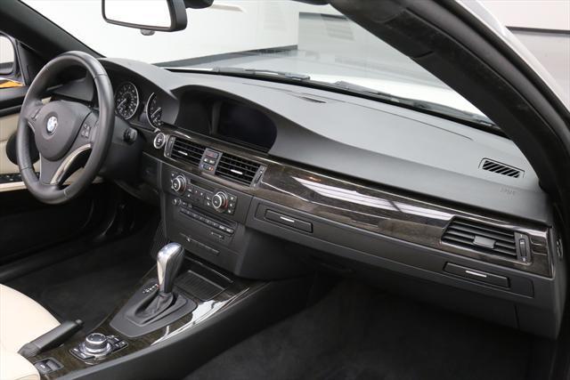 2012 BMW 3-Series (White/Tan)