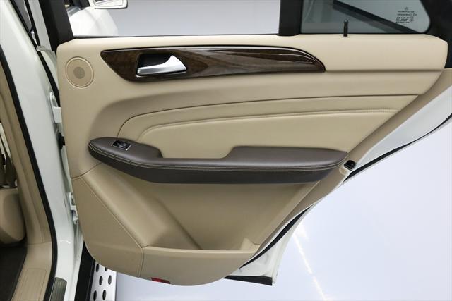 2012 Mercedes-Benz M-Class (White/Tan)