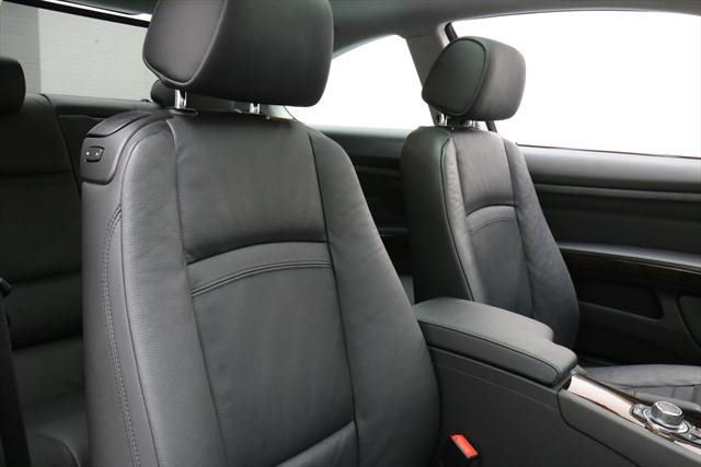 2013 BMW 3-Series (Black/Black)