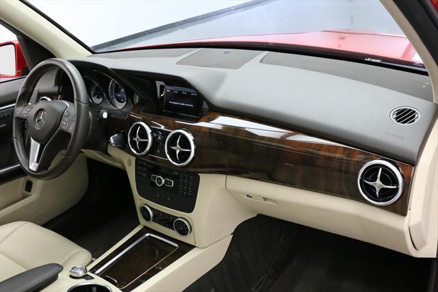 2014 Mercedes-Benz GLK-Class (Red/Tan)