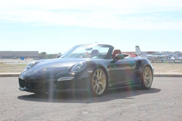 2014 Porsche 911 (Black/Red)