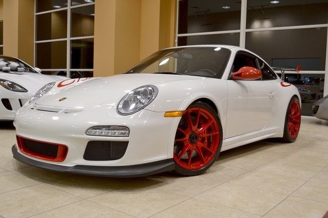 2011 Porsche 911 (White/Black)