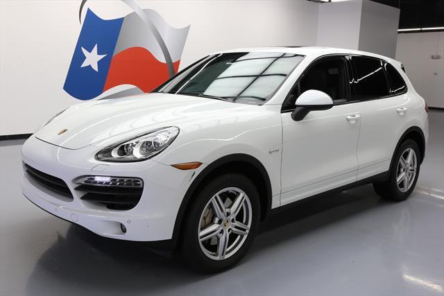 2014 Porsche Cayenne (White/Black)