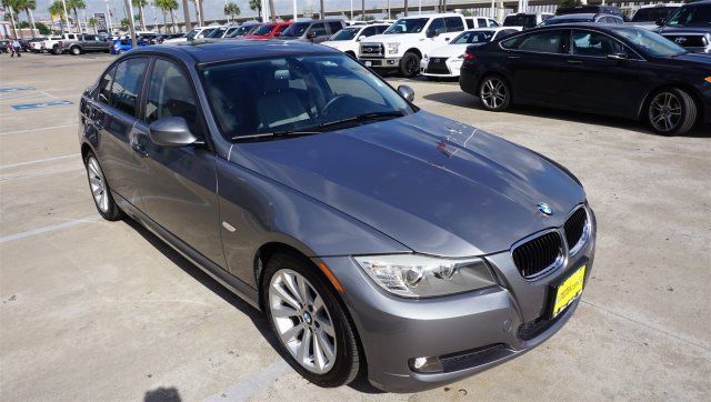 2011 BMW 3-Series (Gray/--)