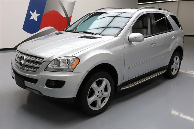 2008 Mercedes-Benz M-Class (Silver/Gray)