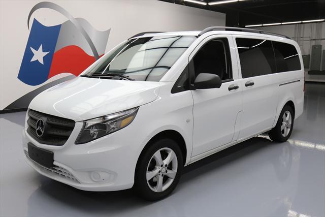 2016 Mercedes-Benz Metris (White/Black)