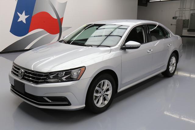 2016 Volkswagen Passat (Silver/Gray)