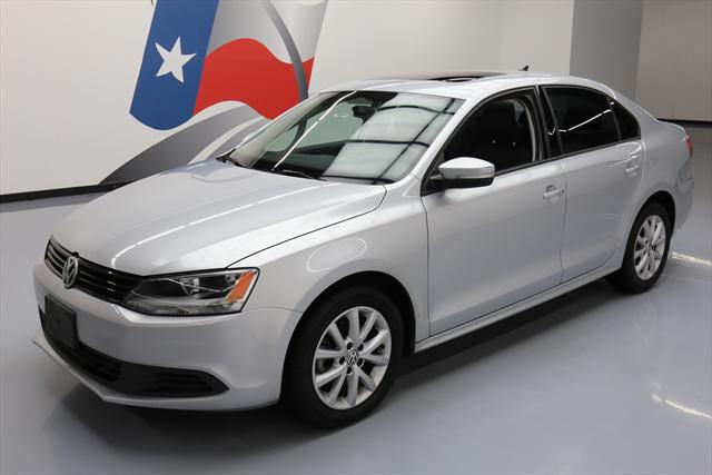 2012 Volkswagen Jetta (Silver/Black)