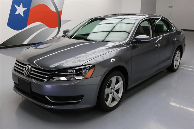 2013 Volkswagen Passat (Gray/Tan)