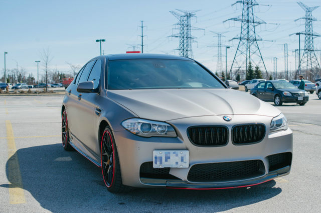 2011 BMW 5-Series (Grey/Brown)