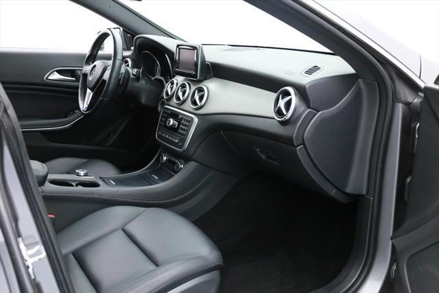 2014 Mercedes-Benz CLA-Class (Gray/Black)