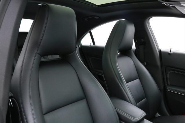 2014 Mercedes-Benz CLA-Class (Gray/Black)