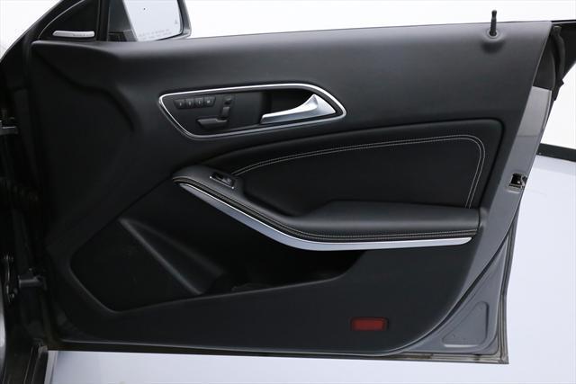 2014 Mercedes-Benz CLA-Class (Gray/Black)