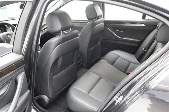 2015 BMW 5-Series (Gray/Black)