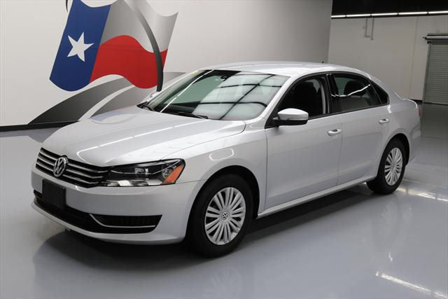 2015 Volkswagen Passat (Silver/Black)