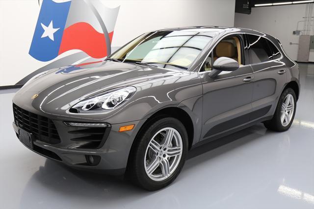 2016 Porsche Macan (Gray/Tan)