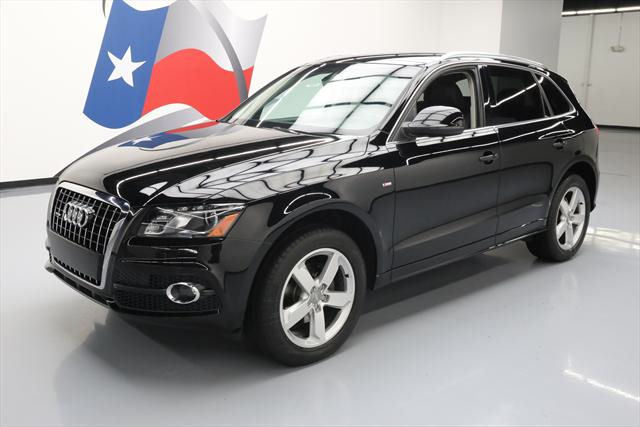 2012 Audi Q5 (Black/Black)