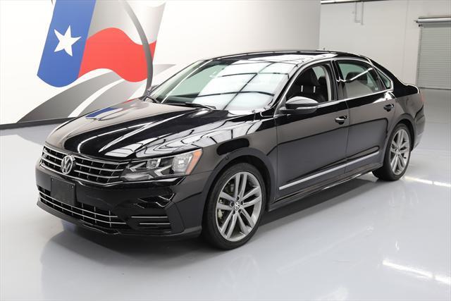 2016 Volkswagen Passat (Black/Black)