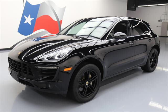 2015 Porsche Macan (Black/Black)