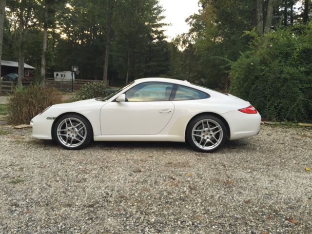 2009 Porsche 911 (White/Gray)