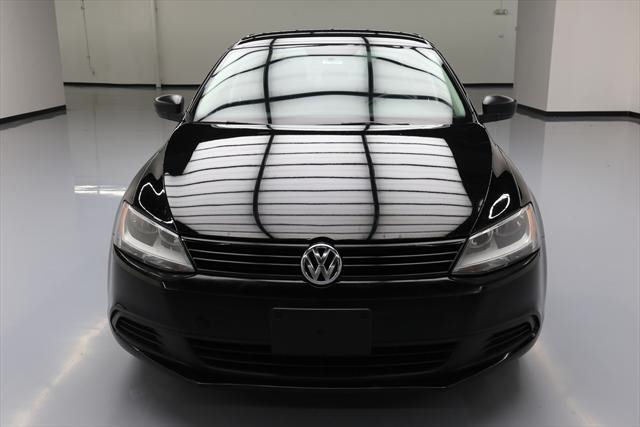 2014 Volkswagen Jetta (Black/Black)