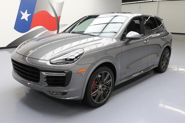 2016 Porsche Cayenne (Gray/Black)