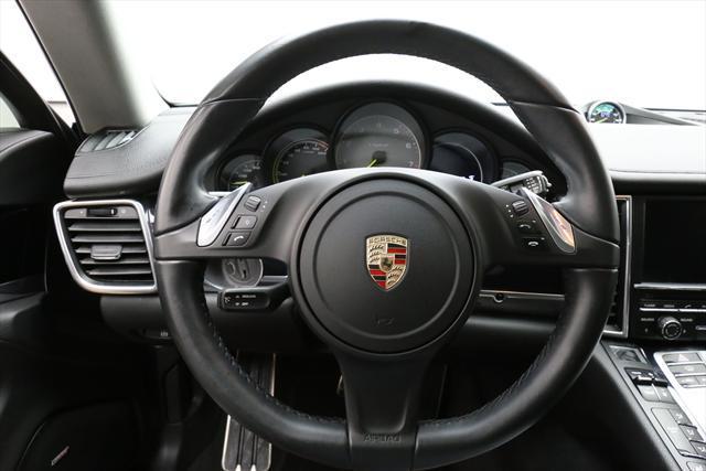 2014 Porsche Panamera (Black/Black)
