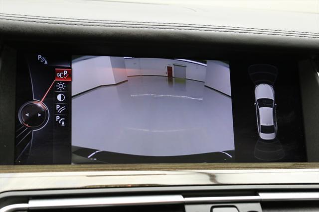 2015 BMW 7-Series (Black/Black)