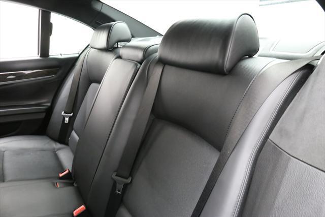 2015 BMW 7-Series (Black/Black)