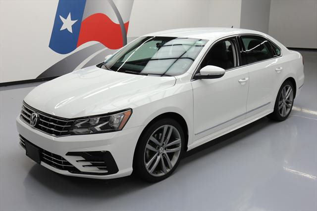 2016 Volkswagen Passat (White/Black)