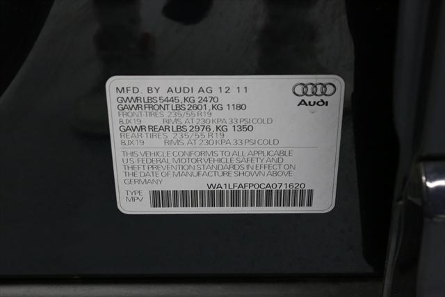 2012 Audi Q5 (Blue/Gray)