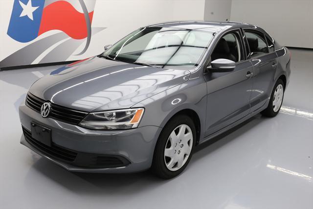 2014 Volkswagen Jetta (Gray/Black)