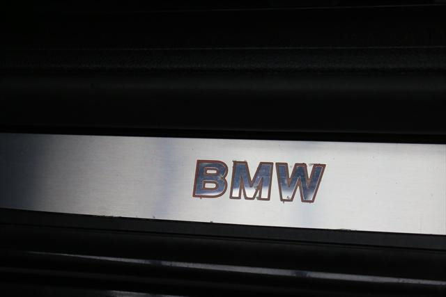 2012 BMW 7-Series (Gray/Black)