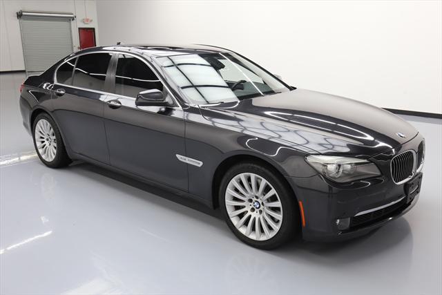 2012 BMW 7-Series (Gray/Black)